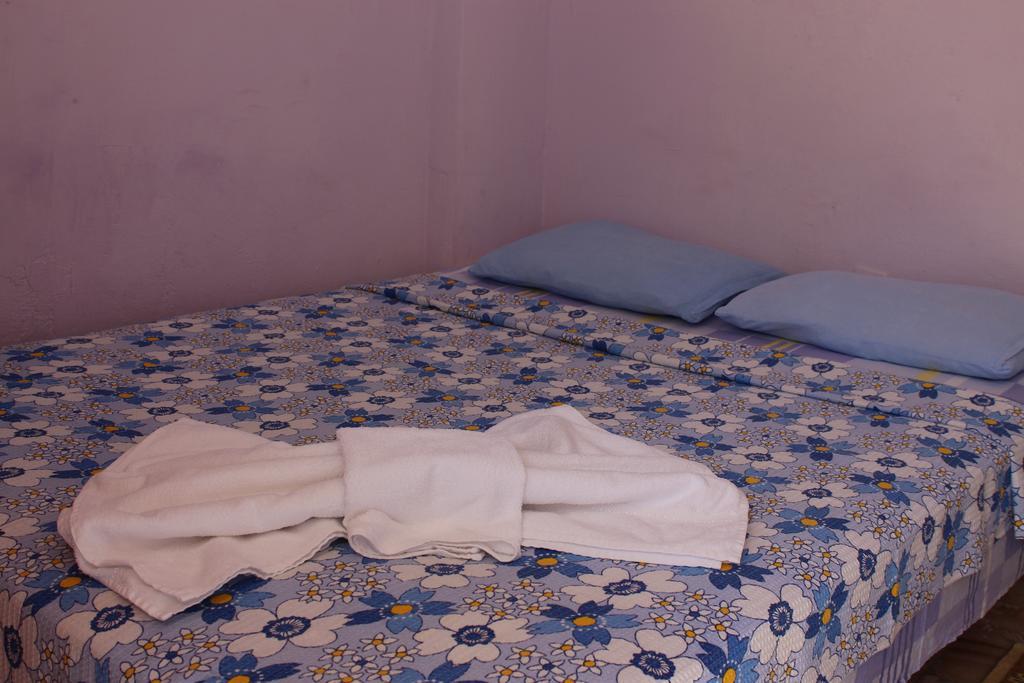Eysan Pansiyon Akçay Chambre photo