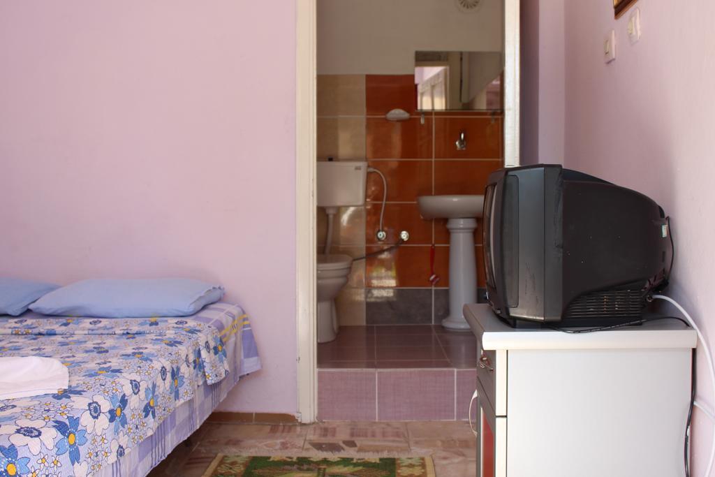 Eysan Pansiyon Akçay Chambre photo